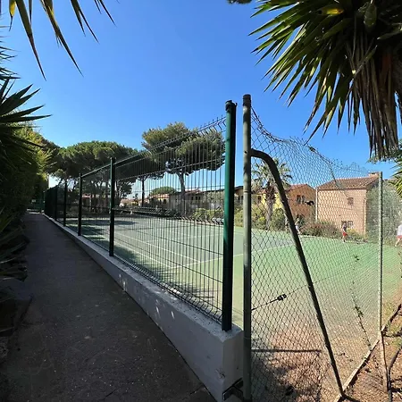 Apartament T2 Avec Jardinet, Piscine, Tennis, Parking Prive, A 1 Km De La - Fr-1-702-68 *